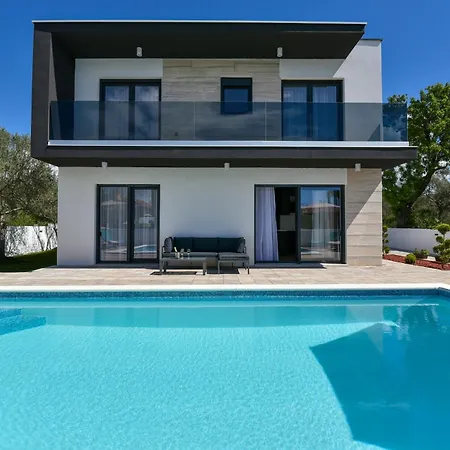 Gio Villa Sukosan