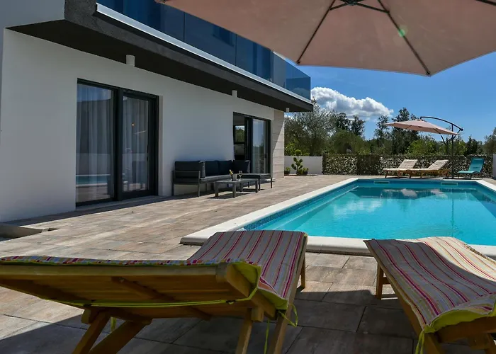 Вилла Gio Сукошан